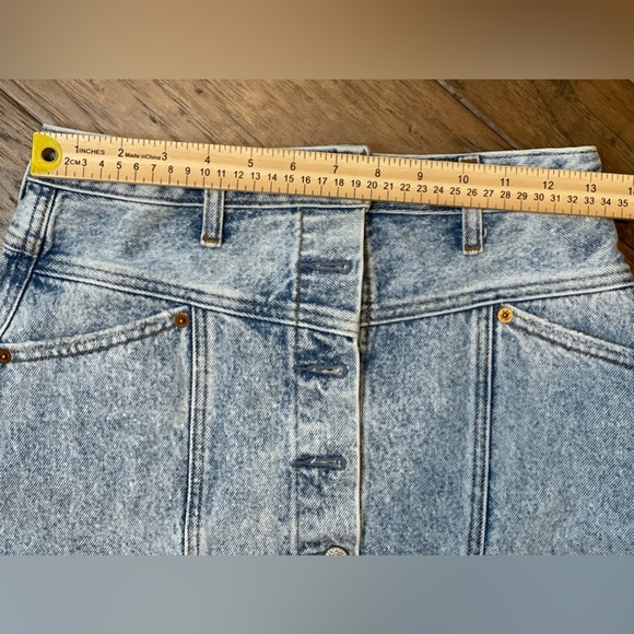 Abercrombie and Fitch Acid Wash Denim Mini Skirt Size 2 - Picture 10 of 10